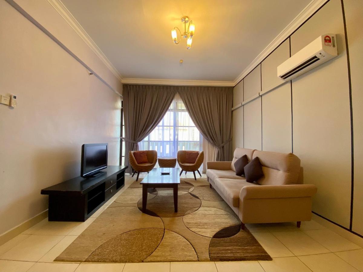 Sumai Hotel Apartment Kuala Terengganu Esterno foto