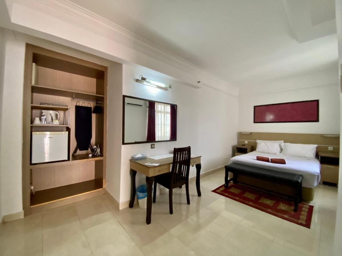 Sumai Hotel Apartment Kuala Terengganu Esterno foto
