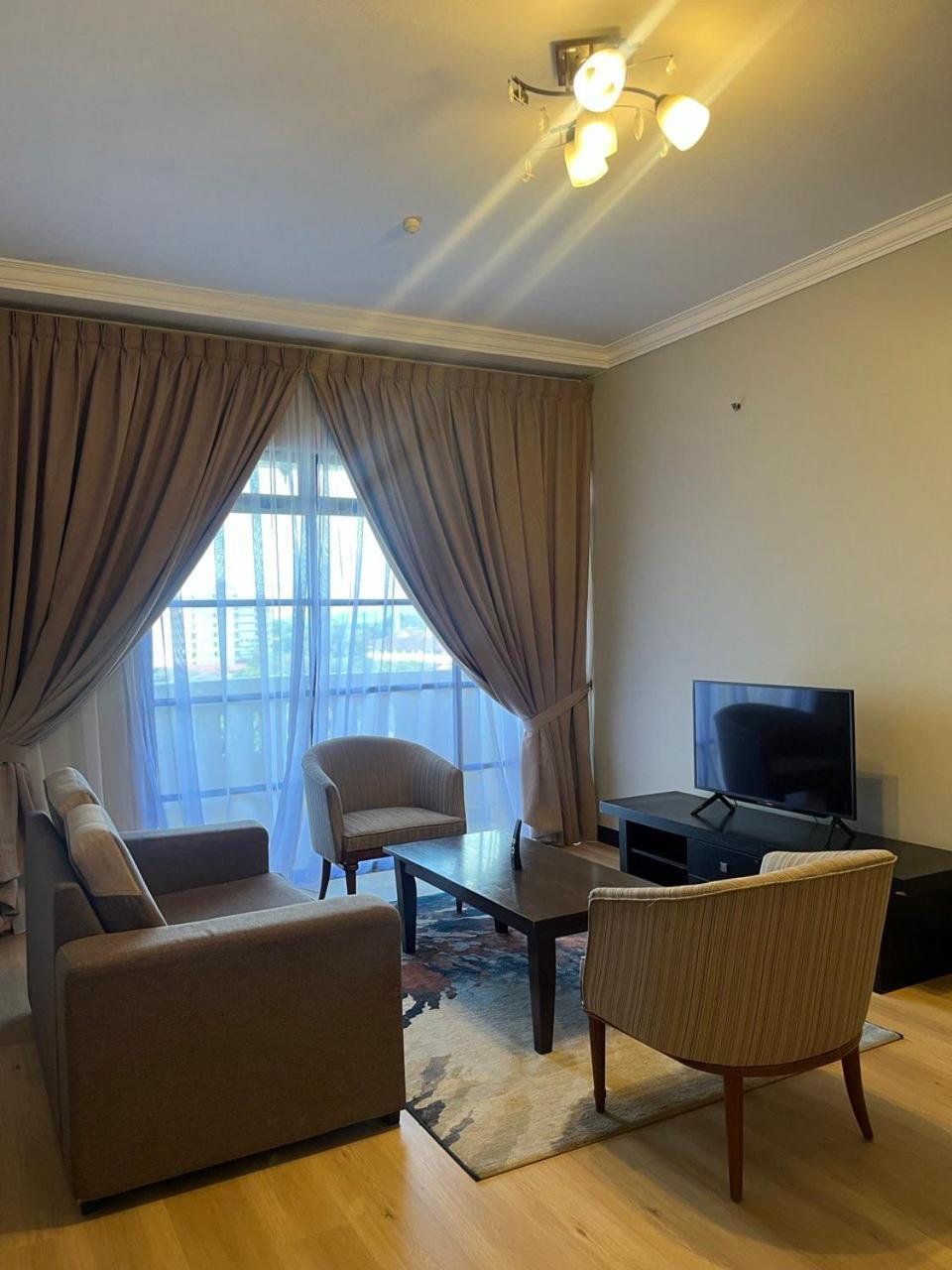 Sumai Hotel Apartment Kuala Terengganu Esterno foto